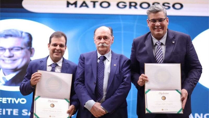 Presidente do CRM-MT é empossado como conselheiro federal