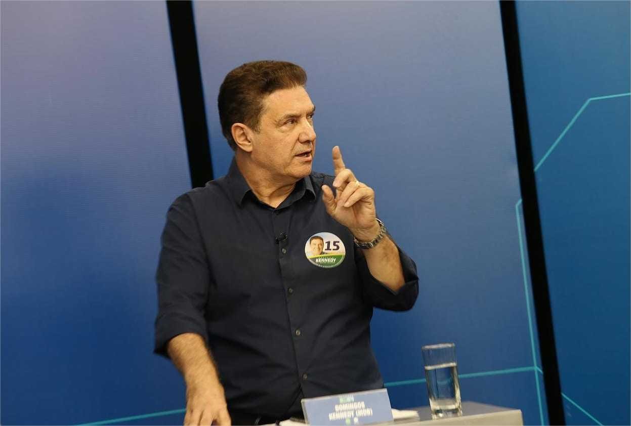 Kennedy foca em apresentar propostas à população e destaca: “sou gestor e ficha limpa”