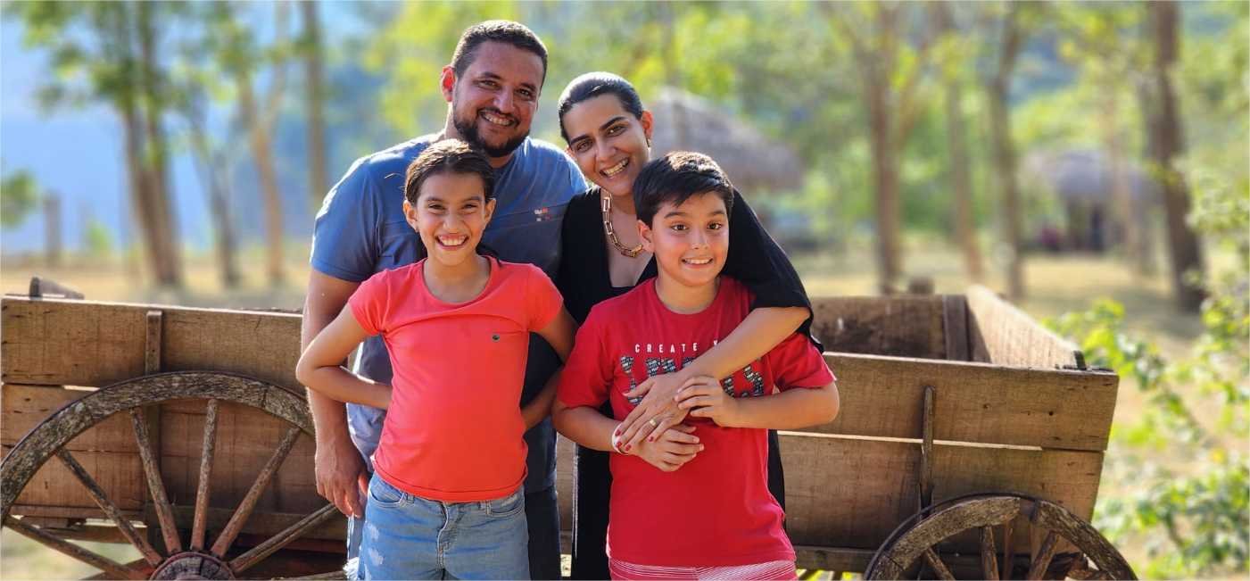 Pais inovam e criam programa escolar para treinar habilidades em crianças atípicas e torná-las independentes