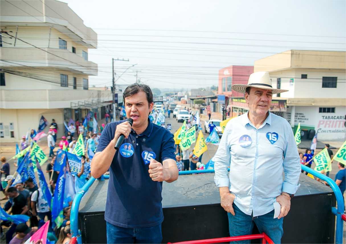 Thiago Silva ganha atenção de moradores e comerciantes com carro de som nos bairros