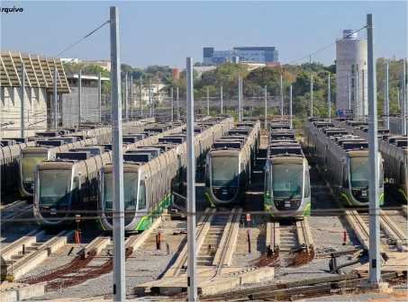 Vagões do VLT começam a ser transferidos pelo Governo da Bahia