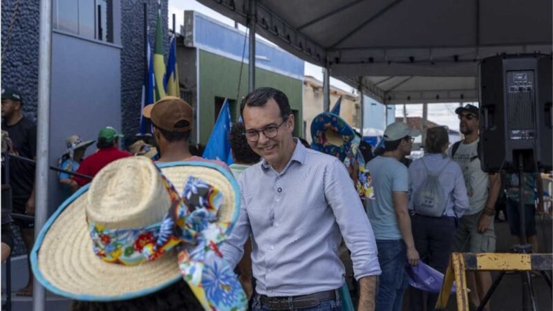 Caravana liderada por Lúdio mostra importância do Rio Paraguai para população