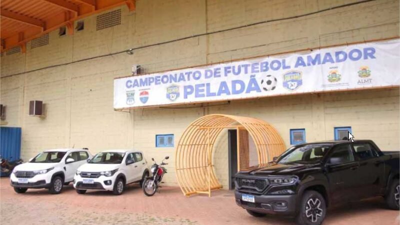Botelho entrega premiação aos finalistas da 13ª edição do Campeonato Peladão 2024