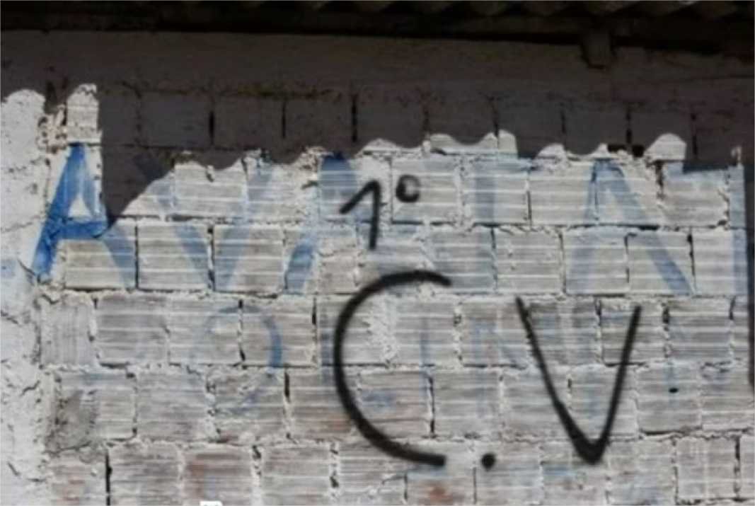 Homem é esfaqueado por membro do CV e é internado em estado grave