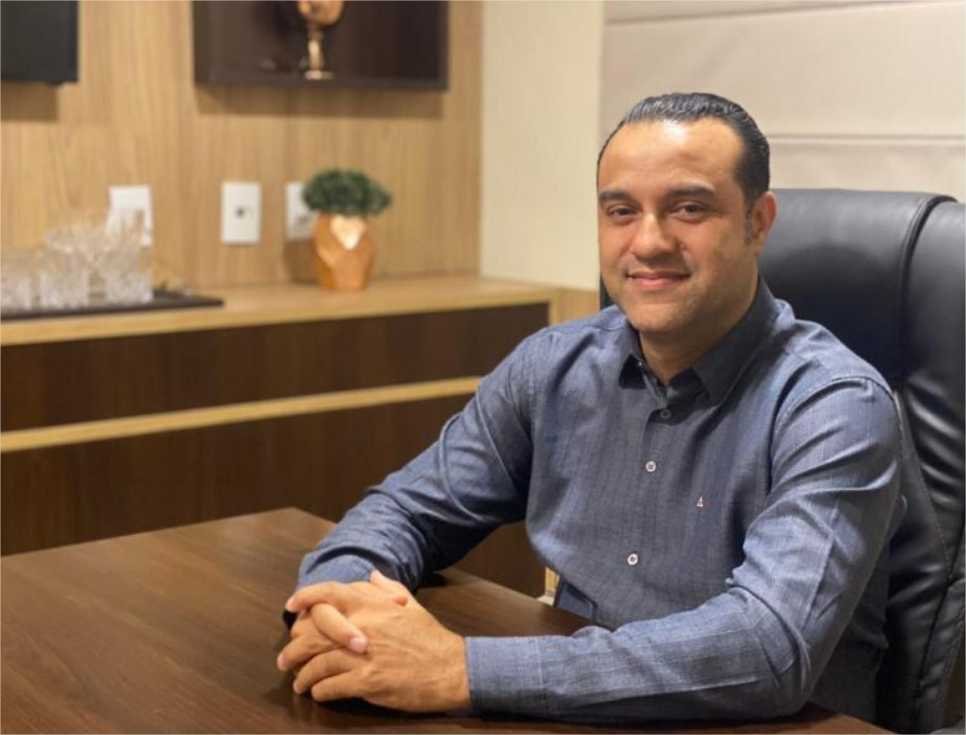 Juros altos e enrolação