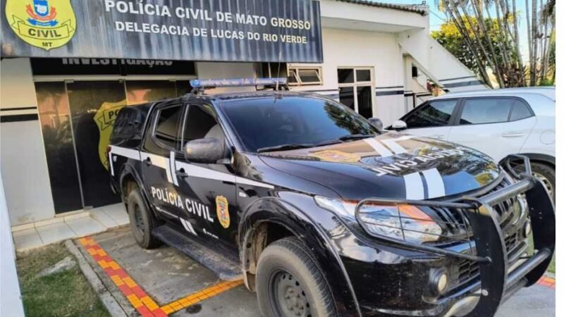 Policiais civis cumprem prisão de investigado por contrabando que teve regressão de regime decretada