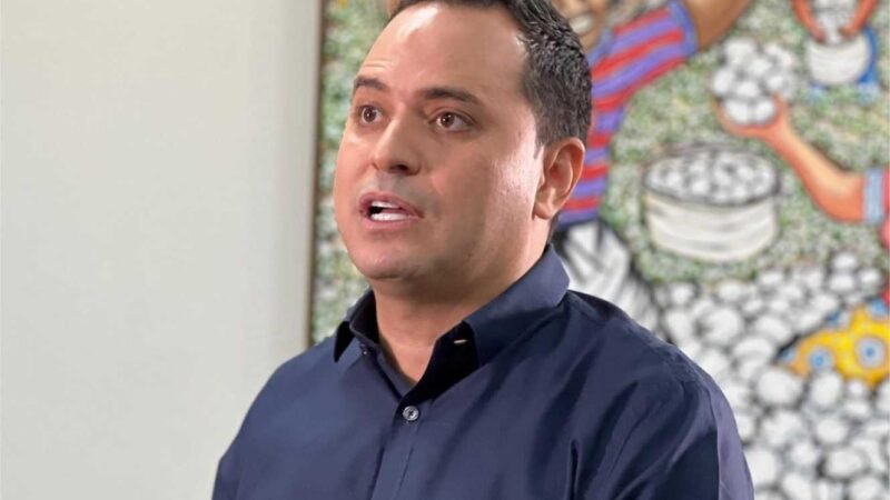 Diego Guimarães oficia Seduc e defende mudanças em portaria que reduz número de trabalhadores nas escolas