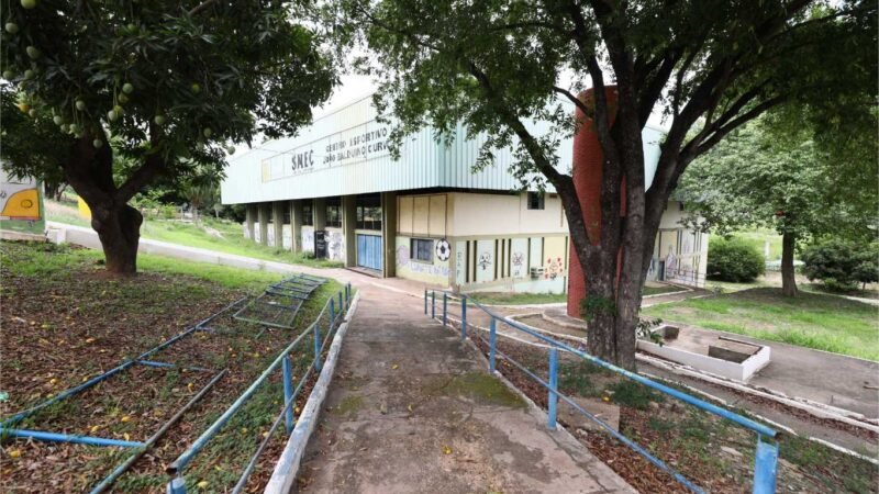 Prefeitura de Cuiabá emite ordem de serviço para reforma do Centro Esportivo do bairro Quilombo