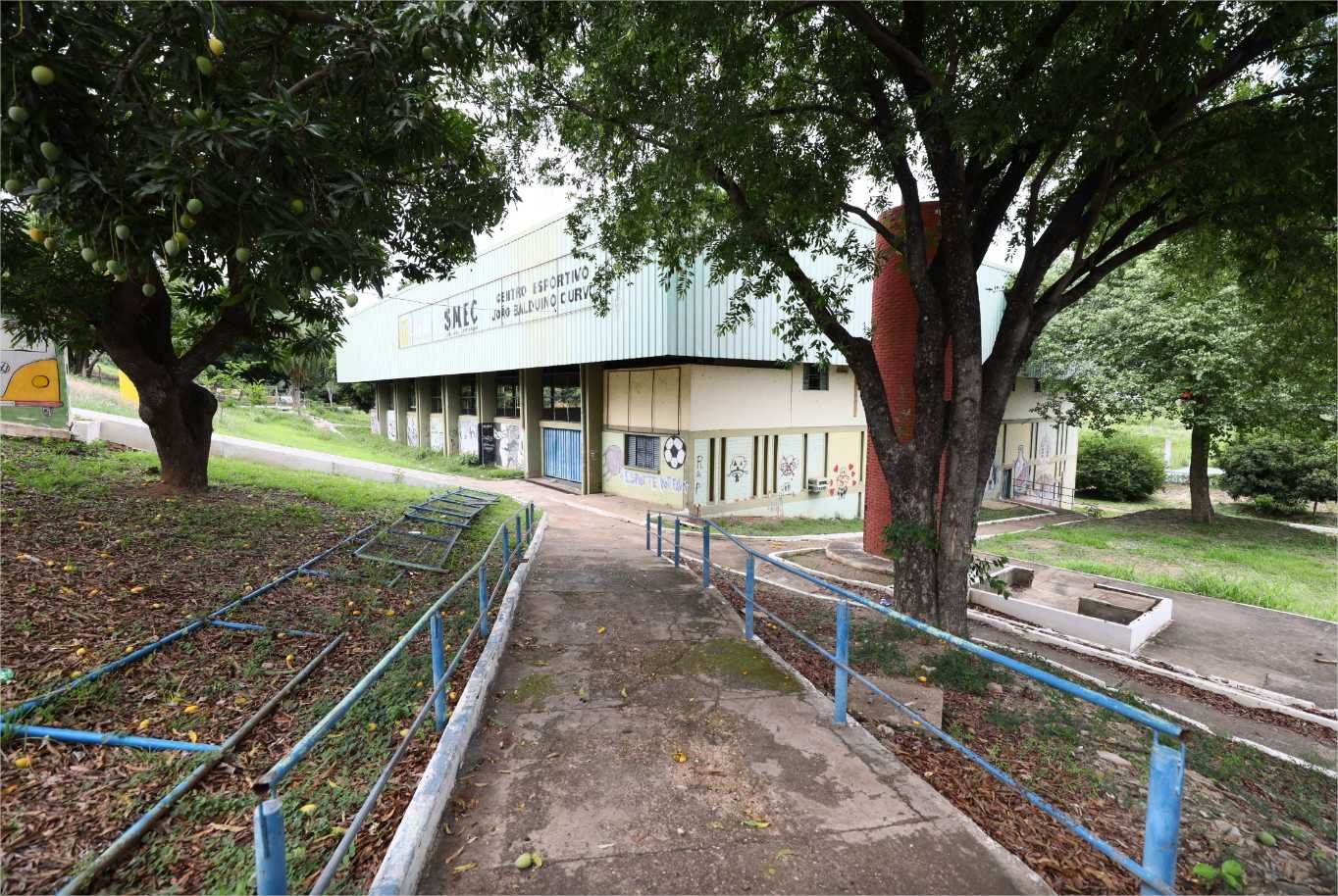 Prefeitura de Cuiabá emite ordem de serviço para reforma do Centro Esportivo do bairro Quilombo