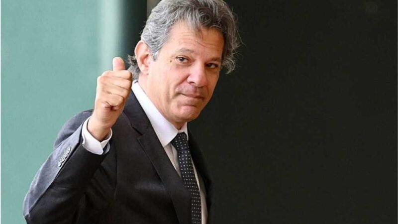 Haddad adia viagem para anunciar pacote de revisão de gastos públicos