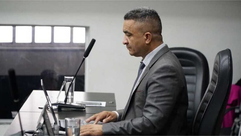 Comissão de Ética remarca oitiva de Marcrean em data limite para fim do processo