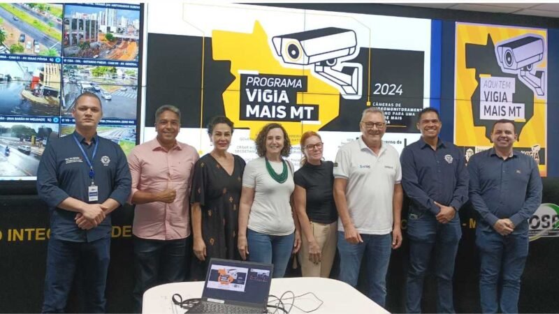 Sesp apresenta Vigia Mais MT a moradores do bairro Jardim das Américas em Cuiabá