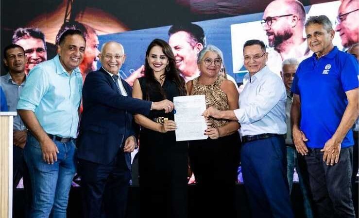 Botelho lidera programa de regularização com 24 mil escrituras formalizadas