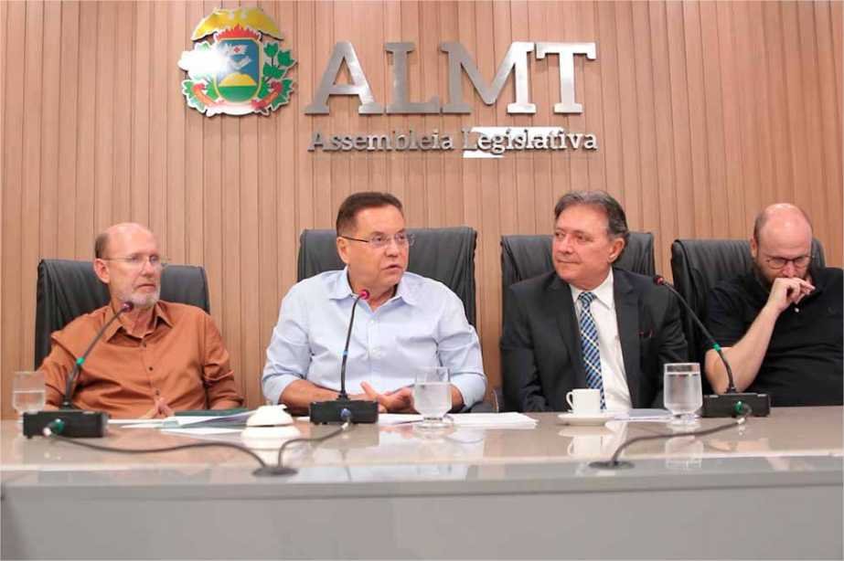 Novas creches: Botelho e poderes questionam orçamento da LOA 2025