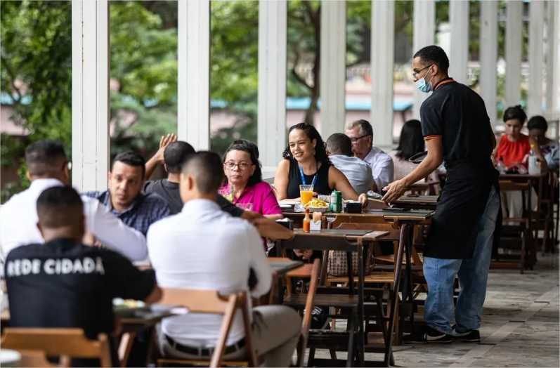 PIB do Brasil cresce 0,9% no 3° trimestre de 2024, diz IBGE