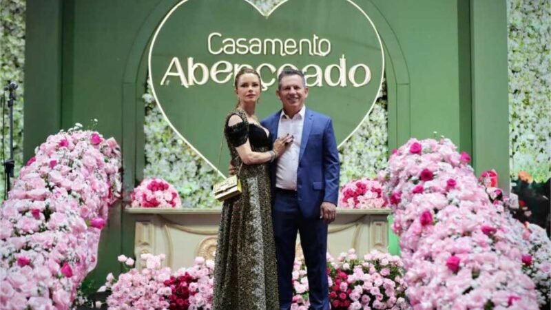 Primeira-dama de MT e governador comemoram a união de centenas de casais na 3ª edição do Casamento Abençoado
