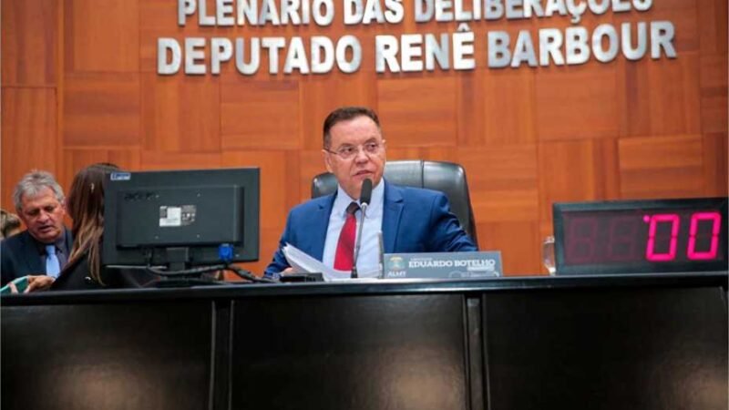 PL de Botelho incentiva comercialização de calçados para pessoas com deficiência