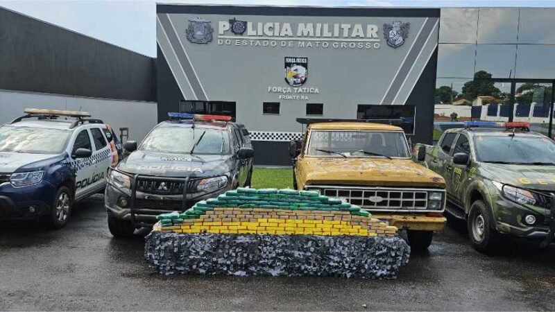 Forças de segurança apreendem 113 tabletes de cocaína em veículo; prejuízo ao crime é de R$ 2,2 milhões