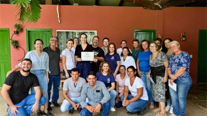 Governo de MT entrega terceiro registro do Serviço de Inspeção à empresa de Nossa Senhora do Livramento