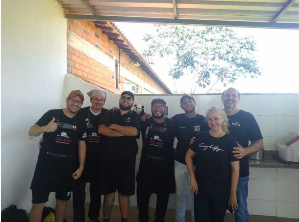 Voluntários fazem Churrasco de Natal para idosos do Abrigo Bom Jesus