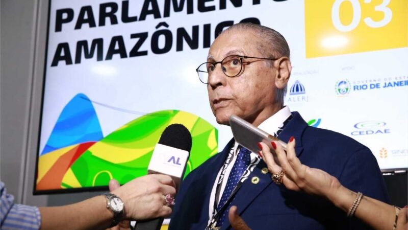 Na Unale Júlio Campos defende o Parlamento Amazônico