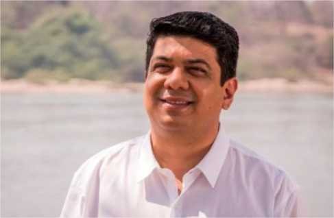 Várzea Grande quita salários, aquece a economia e Kalil deseja sucesso a sua sucessora