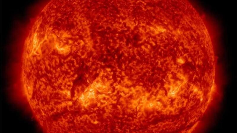 Cano de água quebrado causa atrasos na missão da Nasa ao Sol