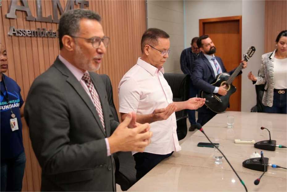 Dia da Bíblia é instituído em MT: homenagem proposta por Botelho valoriza a tradição religiosa
