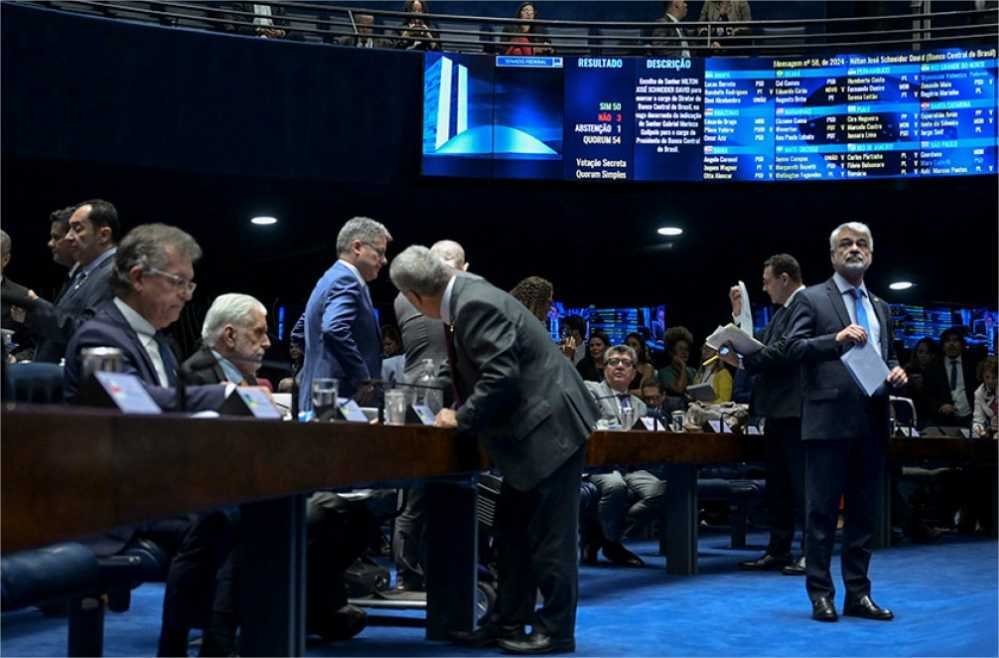 Senado aprova indicação de sucessor de Galípolo e mais dois diretores do BC