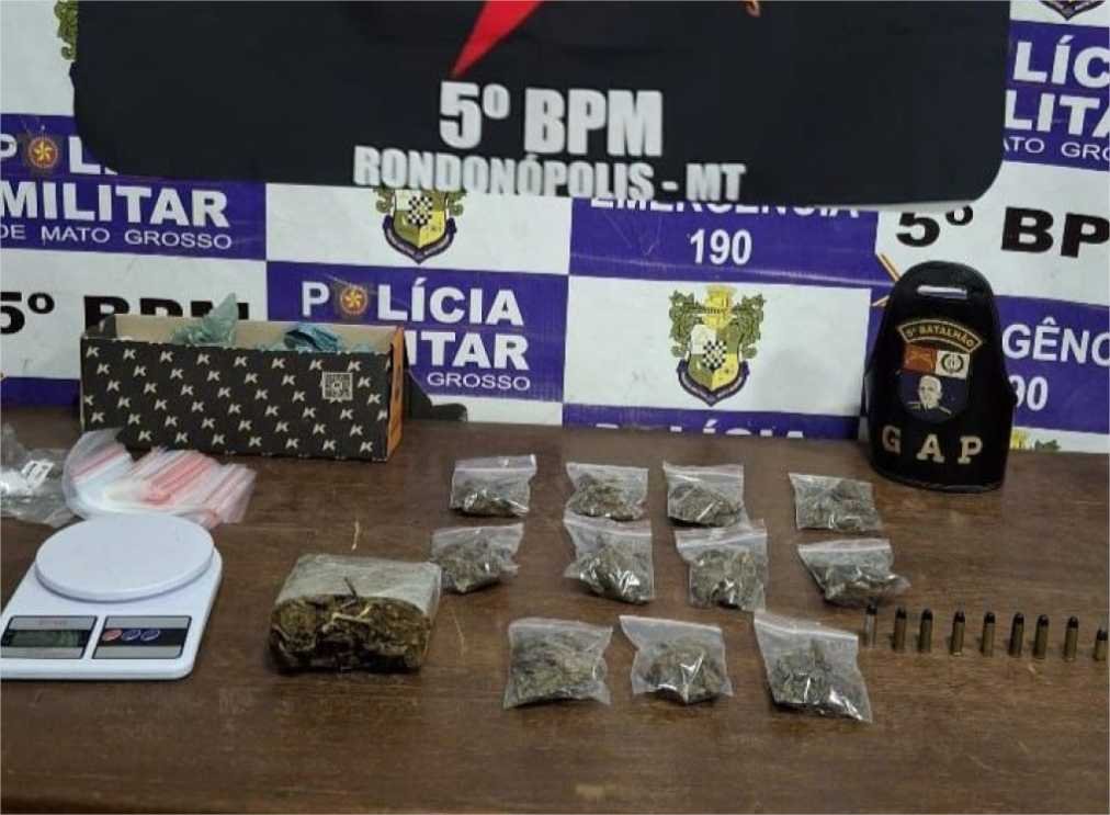 Polícia Militar prende dois membros de facção com porções de drogas e munições