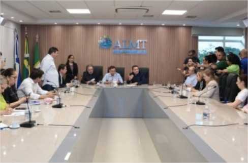 TCE prevê colapso na Saúde e “convoca” prefeitos e membros de poderes