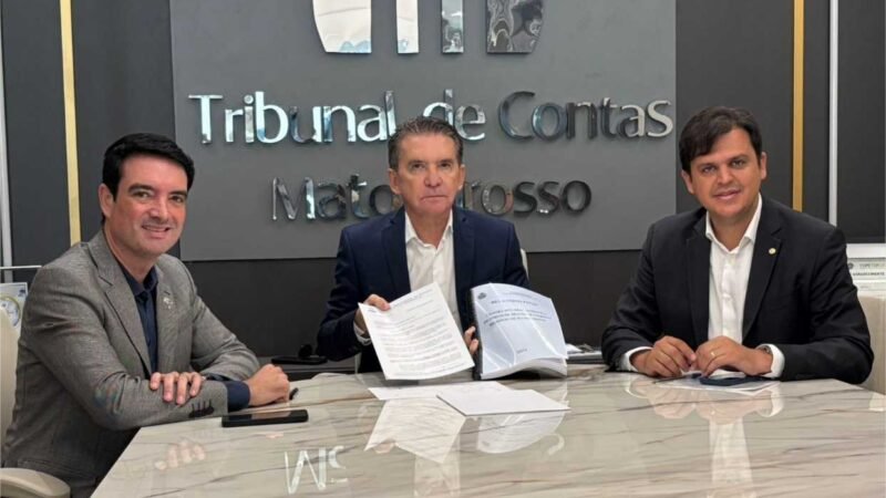 Deputado Thiago debate implementação do Fórum de Desenvolvimento Regional com Presidentes do TCE e AMM