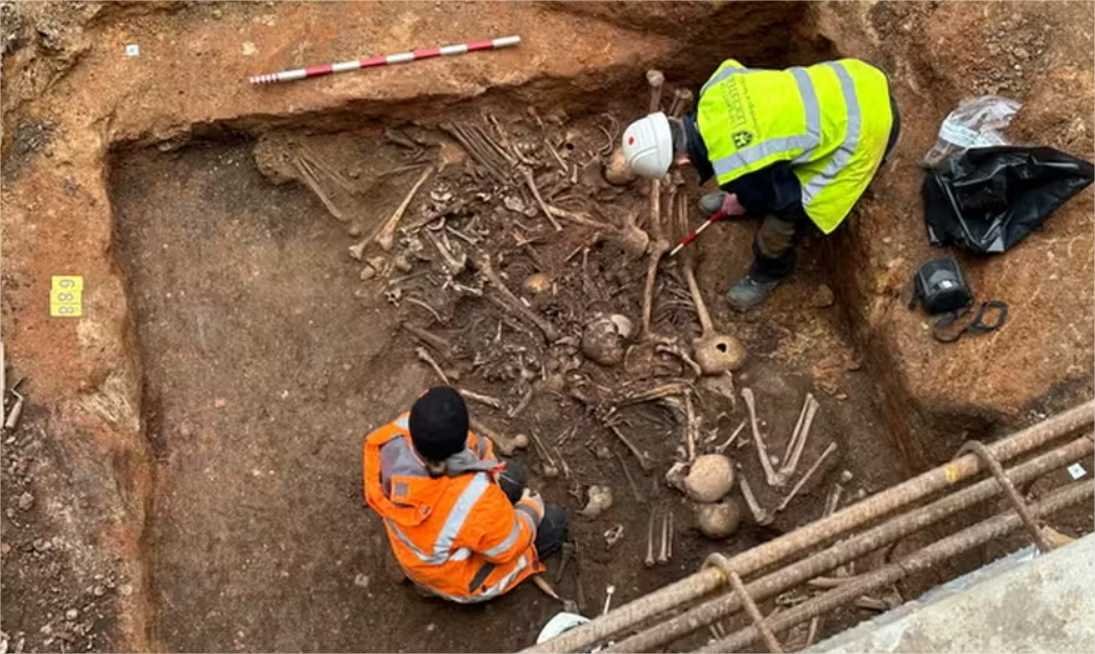 Qual foi o motivo da morte? Enterro em massa em catedral inglesa intriga pesquisadores