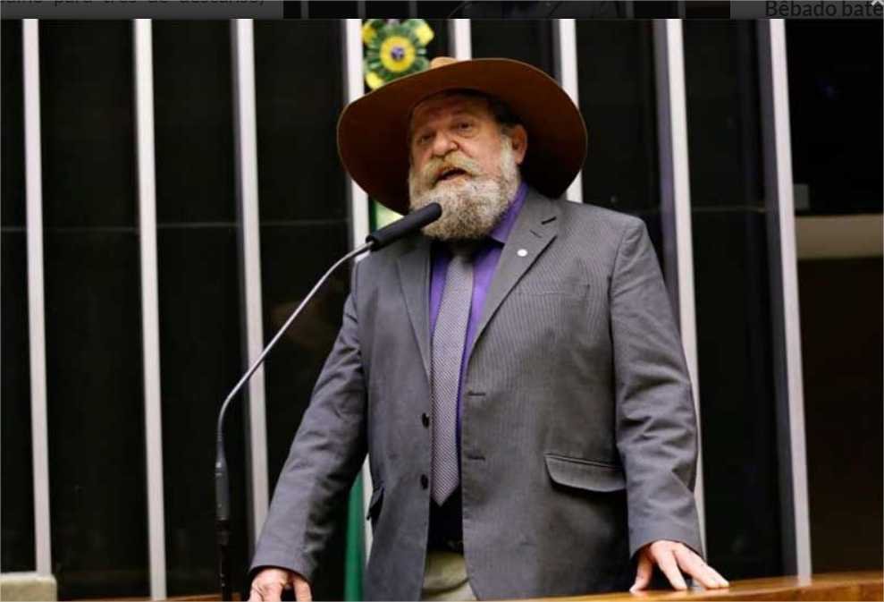 Contra a PEC da jornada 4×3, Barbudo afirma que patrão não vai pagar para que funcionário ‘fique à toa’