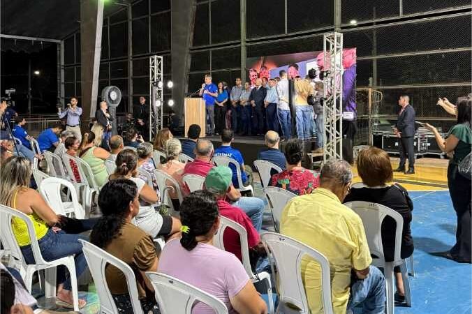 Moradores do Distrito da Guia recebem 294 escrituras após mais de 30 anos de espera