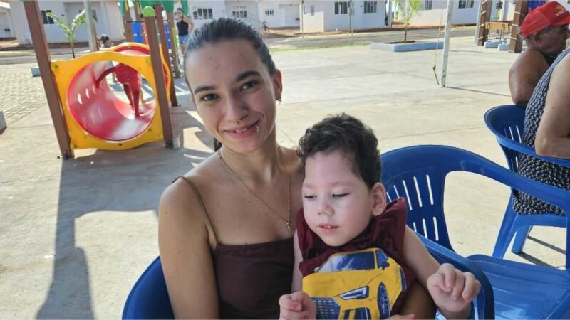“Ter uma casa própria é a realização de um sonho para mim e meu filho”, afirma beneficiária do programa