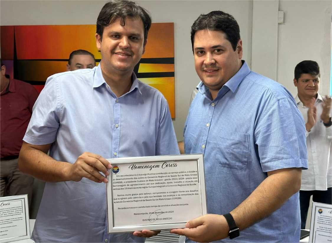 Thiago Silva é homenageado pelo Consórcio de Saúde com trabalho em prol do Programa Mais MT Cirurgias