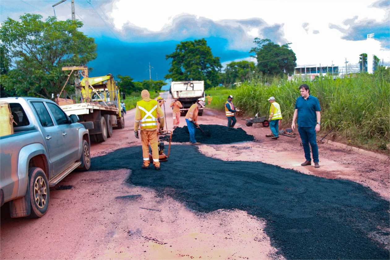 Thiago Silva fiscaliza operação tapa-buracos no Anel Viário em Rondonópolis