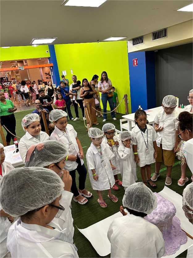 Mini Cientista no Várzea Grande Shopping encanta crianças com diversão e aprendizado
