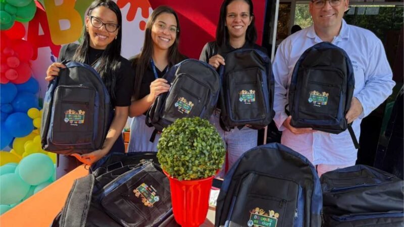 Marfrig VG distribui 1.500 kits escolares para filhos de colaboradores