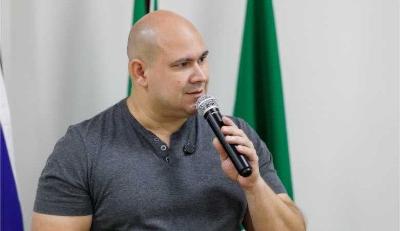 Prefeito tira Siminina da Assistência Social e transfere para Educação; prefeito quer ampliar atendimento