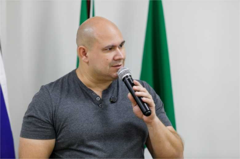 Prefeito tira Siminina da Assistência Social e transfere para Educação; prefeito quer ampliar atendimento