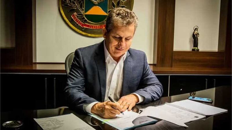 Governador assina norma que proíbe visitas íntimas e ‘mercadinhos’ em presídios de Mato Grosso