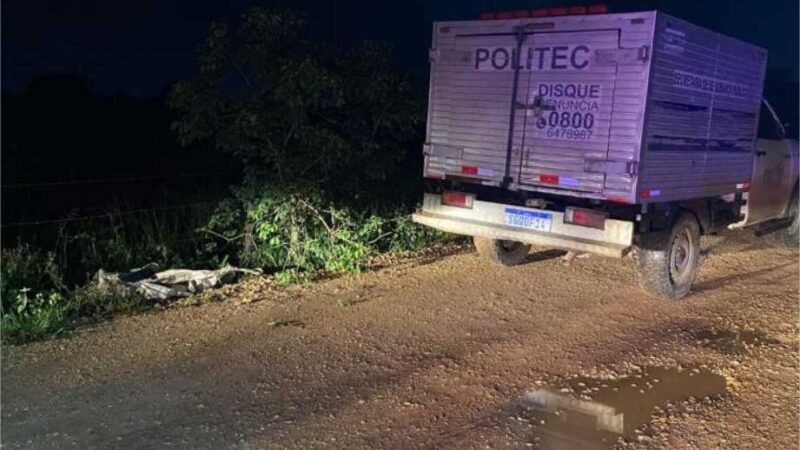 Homem é encontrado morto completamente nu dentro de saco de areia