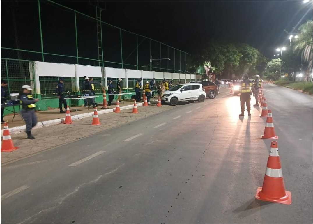 Operações Lei Seca terminam com 13 condutores presos por embriaguez na madrugada deste domingo (26)