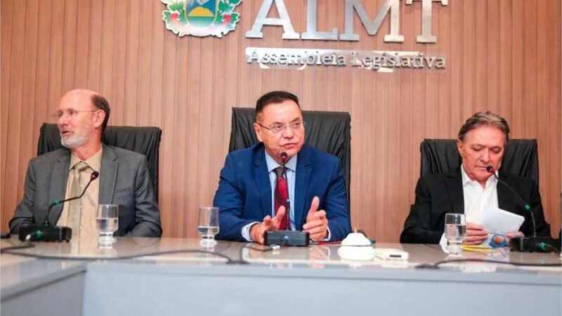 Com R$ 120 milhões garantidos, Botelho lidera ação que amplia creches e avós comemoram