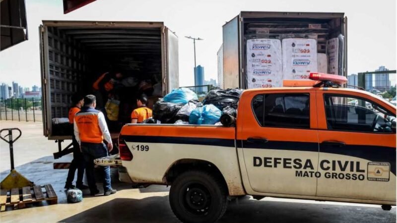 Governo de MT envia doações para famílias atingidas por enchentes no interior do Estado