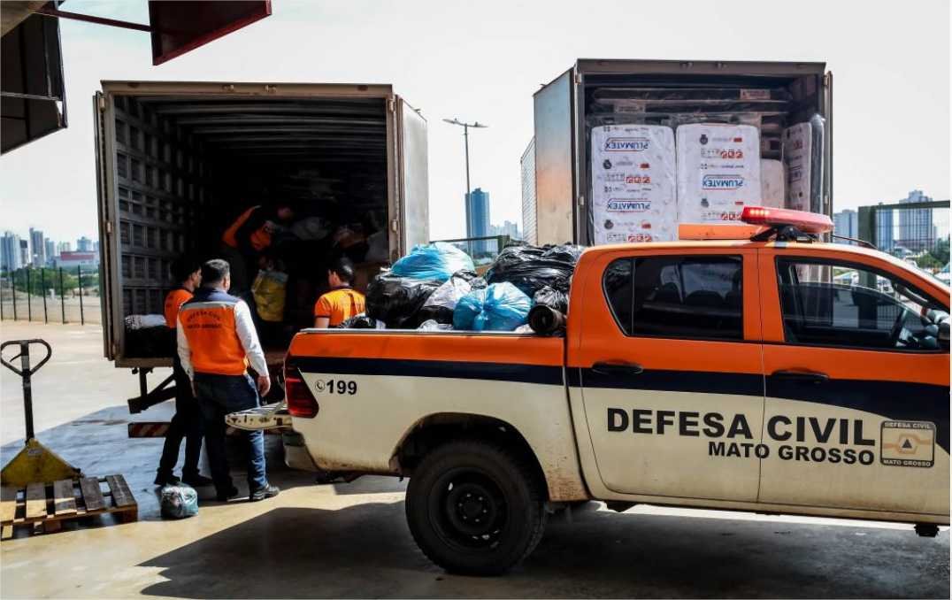 Governo de MT envia doações para famílias atingidas por enchentes no interior do Estado
