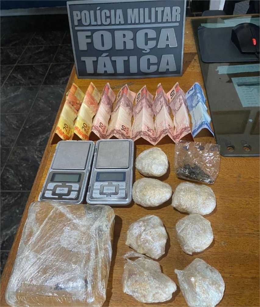 Polícia Militar prende quatro pessoas em flagrante por tráfico de drogas