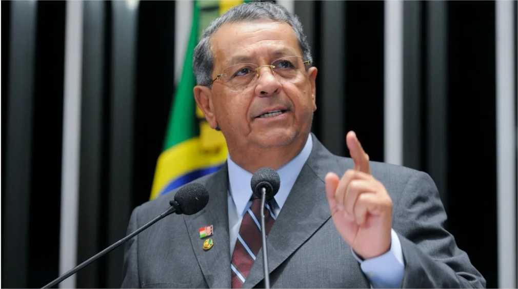 Senador Jayme Campos se compromete a ajudar na construção de nova sede da Câmara de Várzea Grande